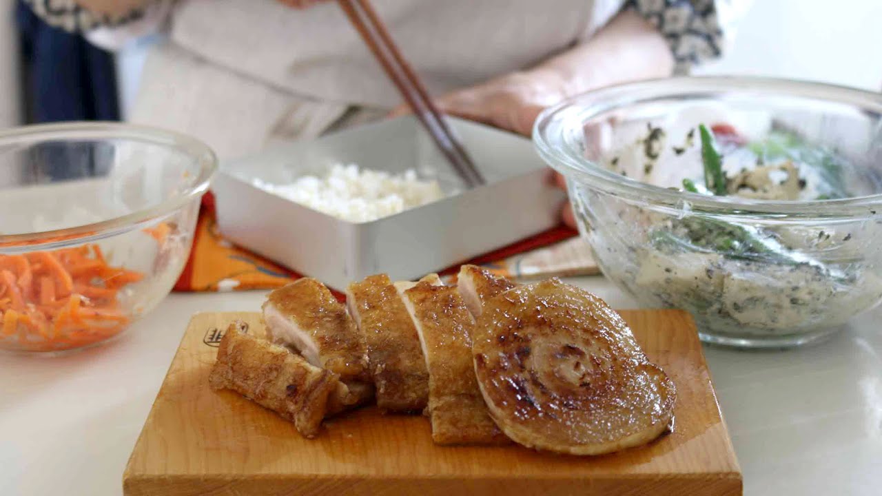 【お弁当作り】玉ねぎがとろっとろでうまっ！新玉チキンソテー弁当bento＃887