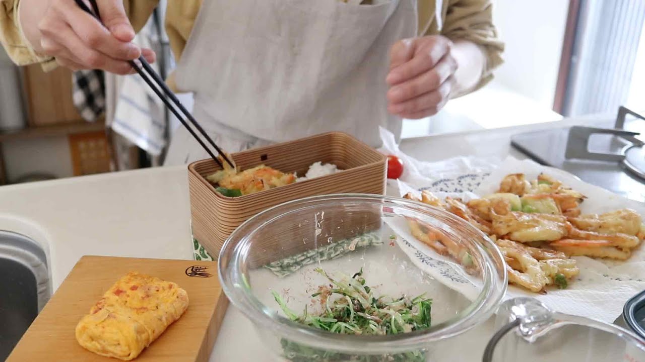 【お弁当作り】揚げずにパパッと作れる！ちくわと玉ねぎのかき揚げ弁当bento＃771