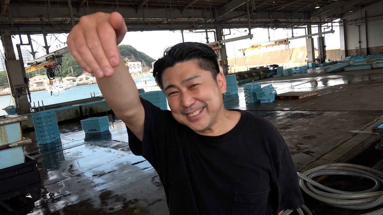 【魚のプロ】に呼び出されて市場に行ったら　ギネスにはいるかもしれない魚介を渡されました。